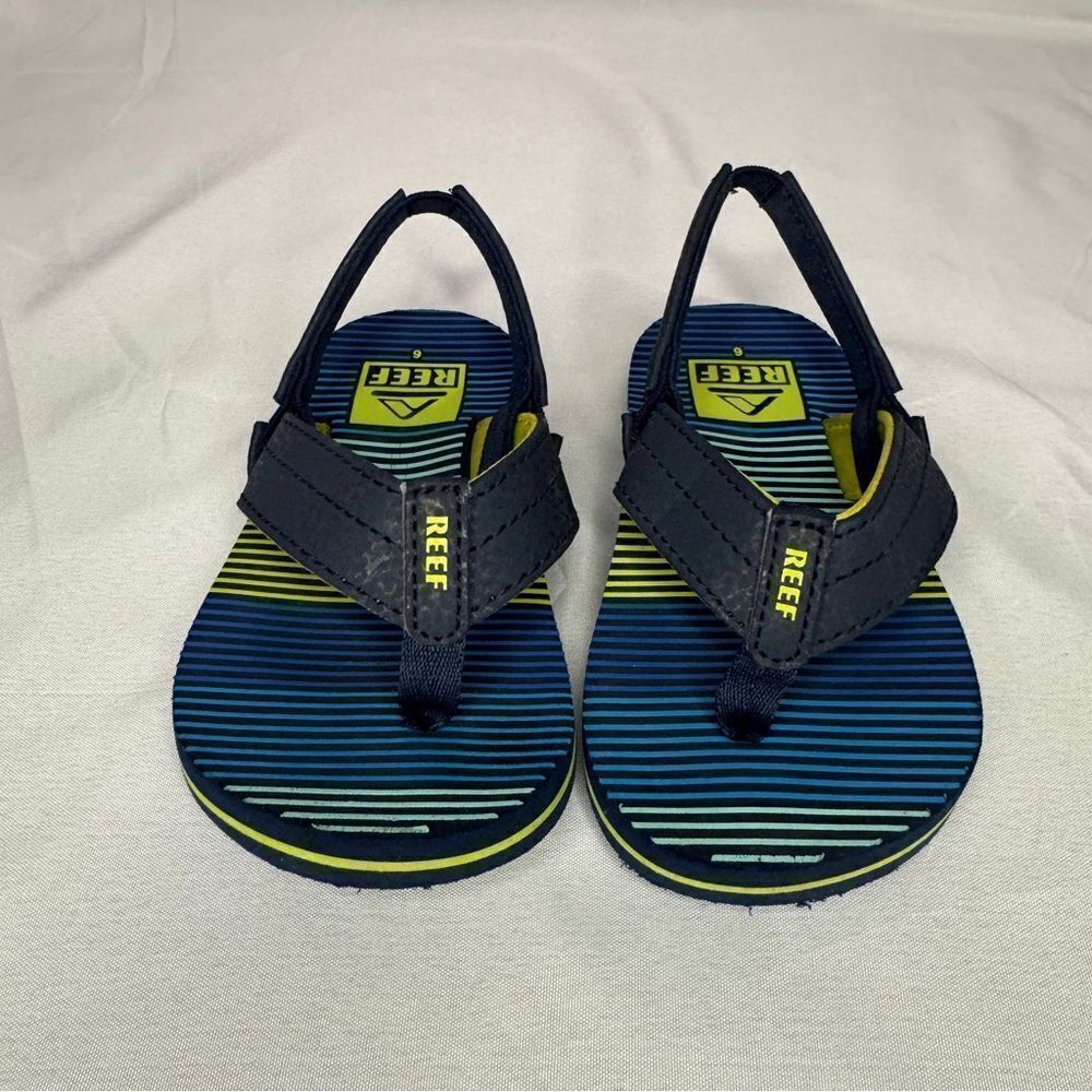 Reef Little Unisex Slingback Sandals size 6